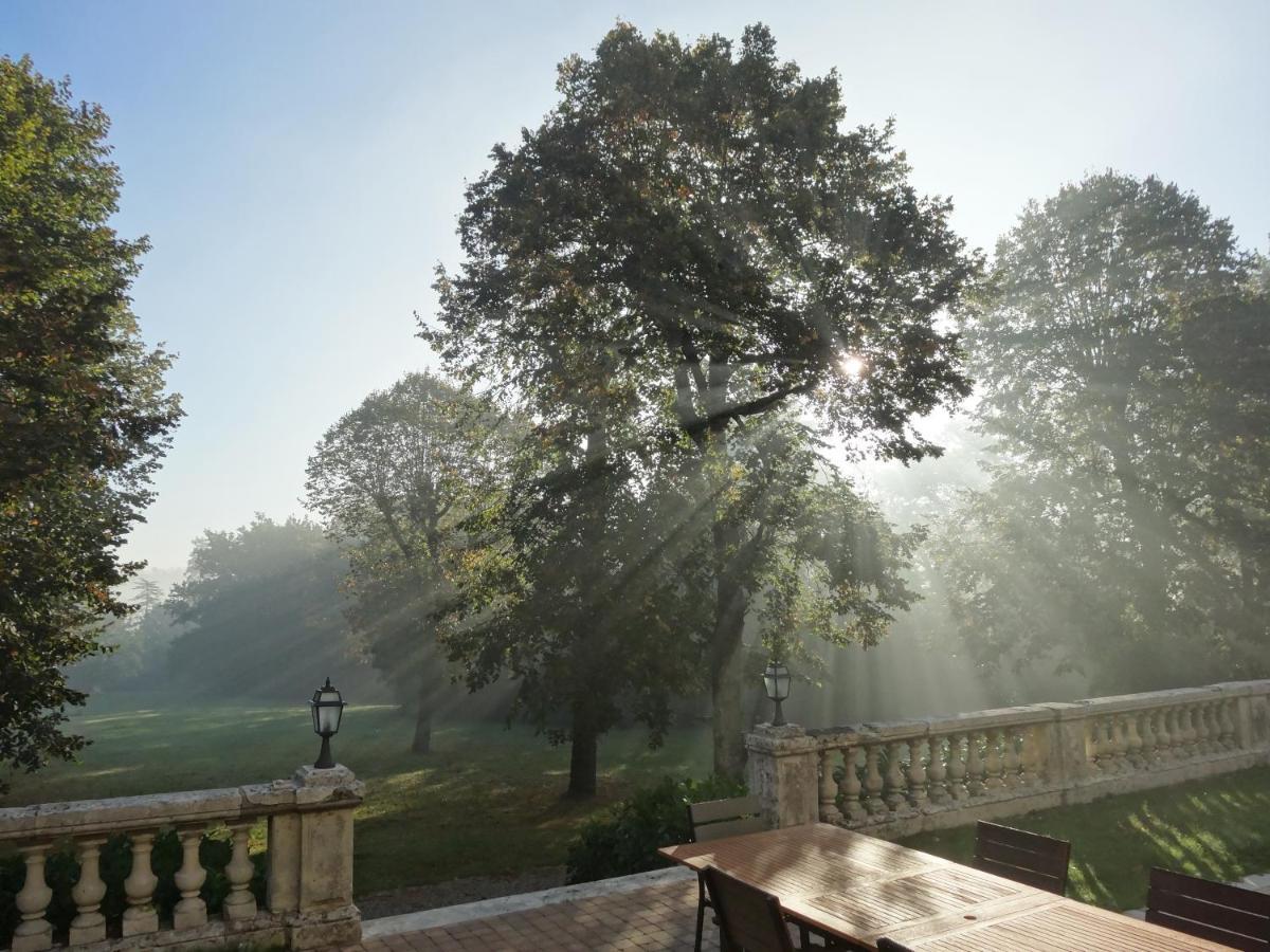 Chateau De Laroche Panzió Vianne Kültér fotó